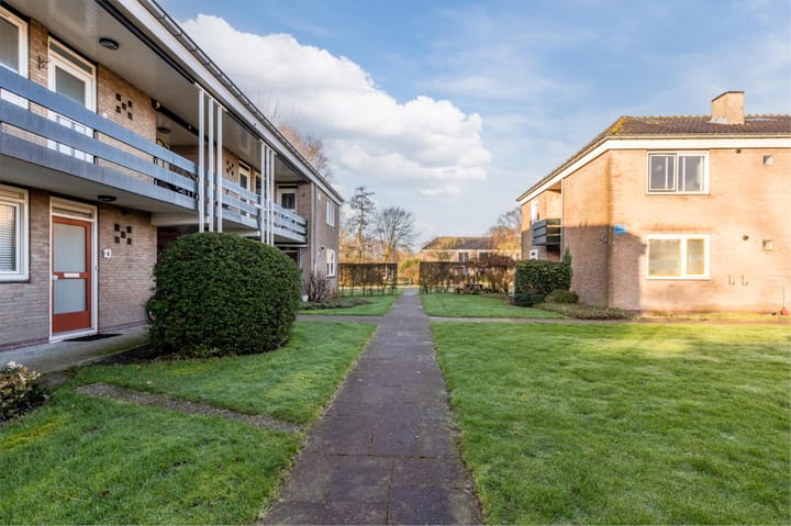 Photo 5 of Van Blaaderenweg 15