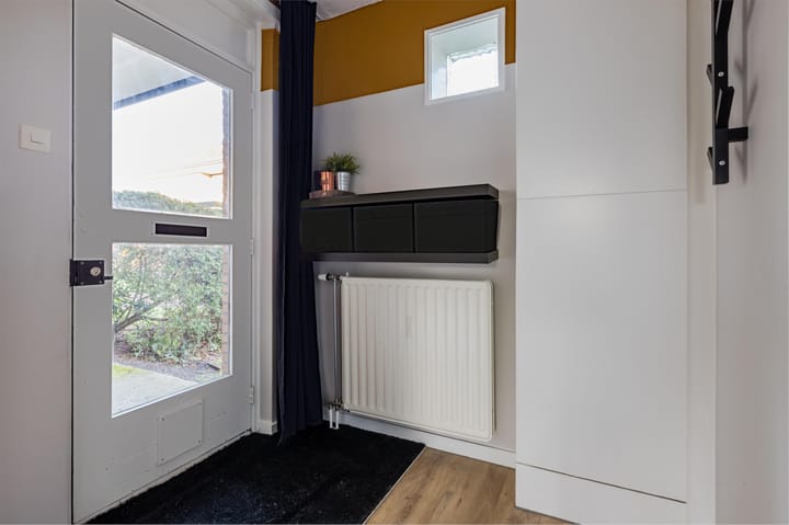 Photo 9 of Van Blaaderenweg 15