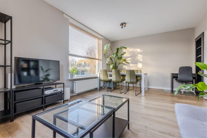 Photo 13 of Van Blaaderenweg 15