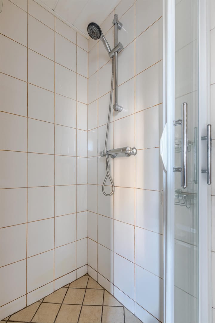 Photo 32 of Van Blaaderenweg 15