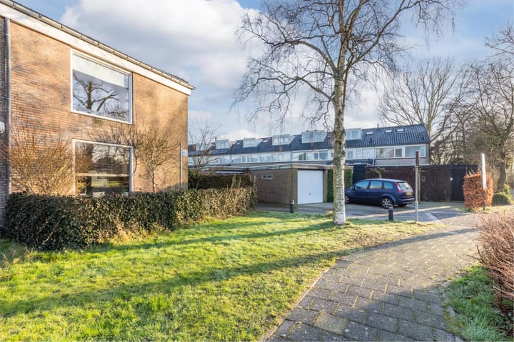 Photo 45 of Van Blaaderenweg 15