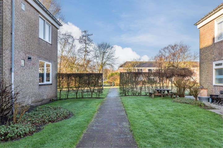 Photo 47 of Van Blaaderenweg 15