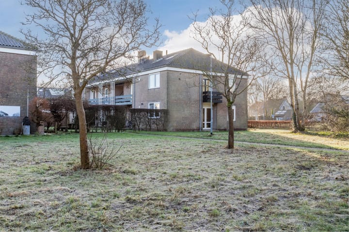 Photo 52 of Van Blaaderenweg 15