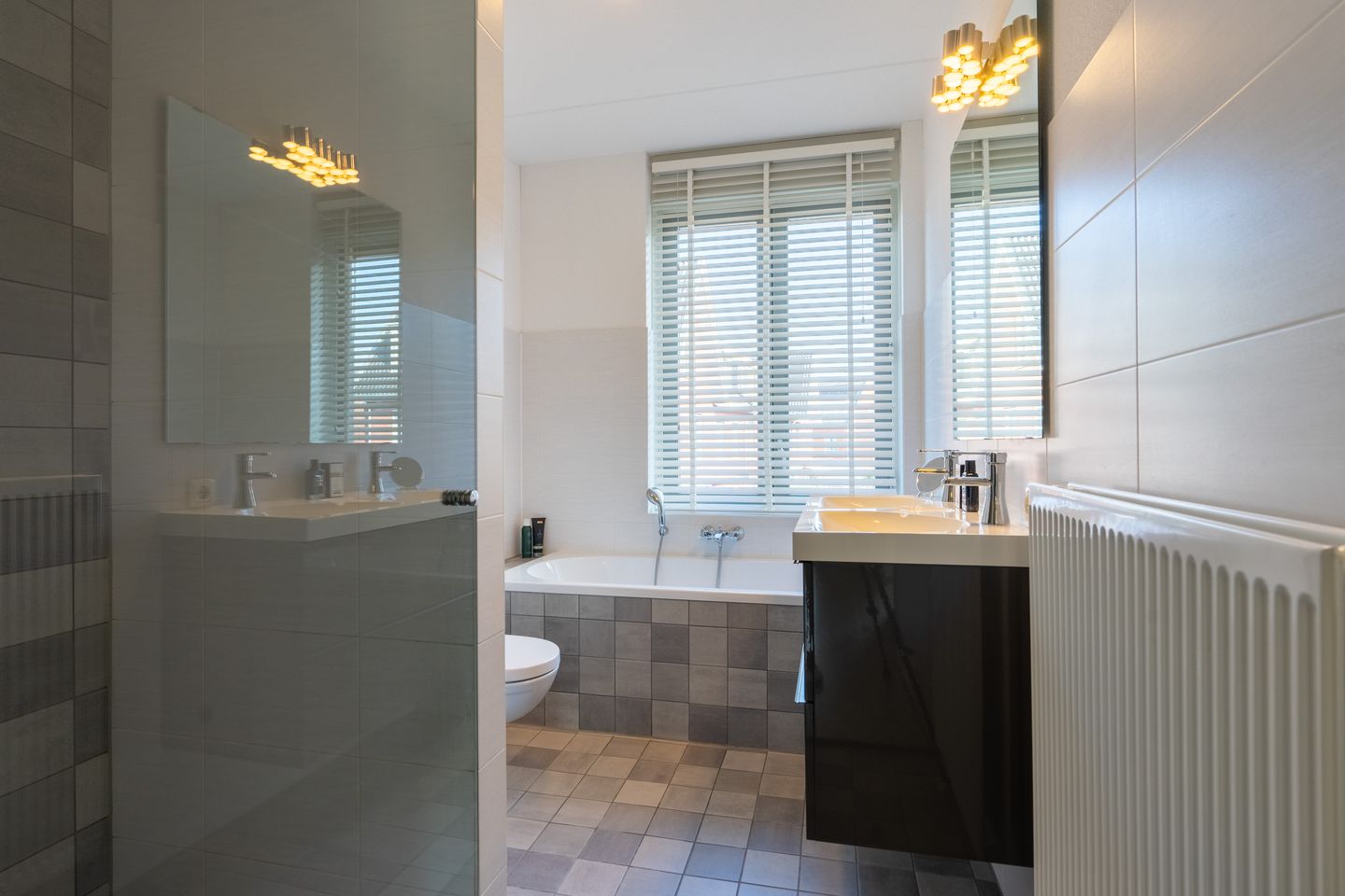 Foto 19 van Voorschoterweg 7-B