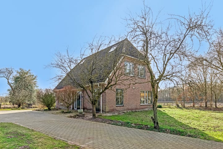 Foto 2 van Oosteinde 4