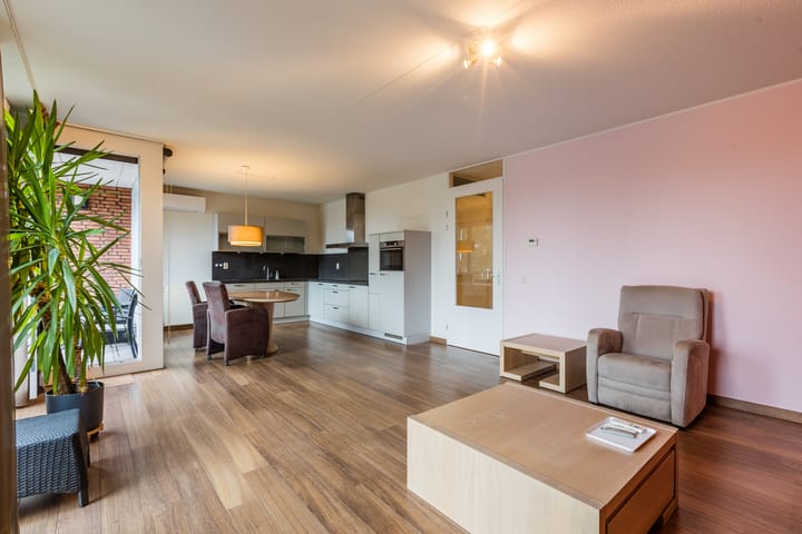 Foto 11 van Mgr. Leijtenstraat 45