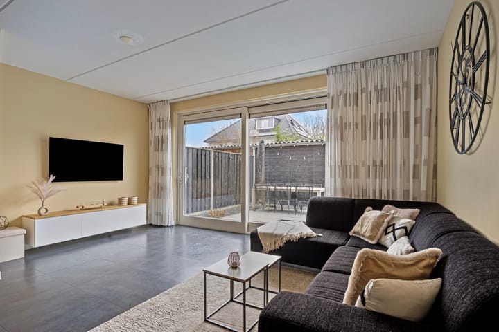 Foto 6 van Fluweelboomstraat 21