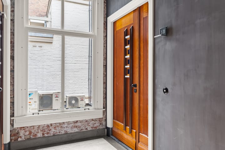 Photo 4 of Nadorststeeg 3-B