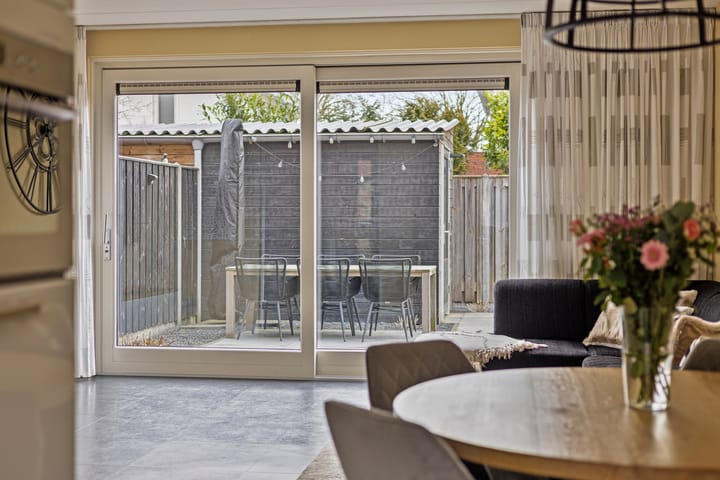 Foto 13 van Fluweelboomstraat 21