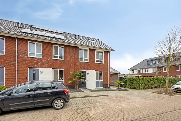 Foto 35 van Fluweelboomstraat 21