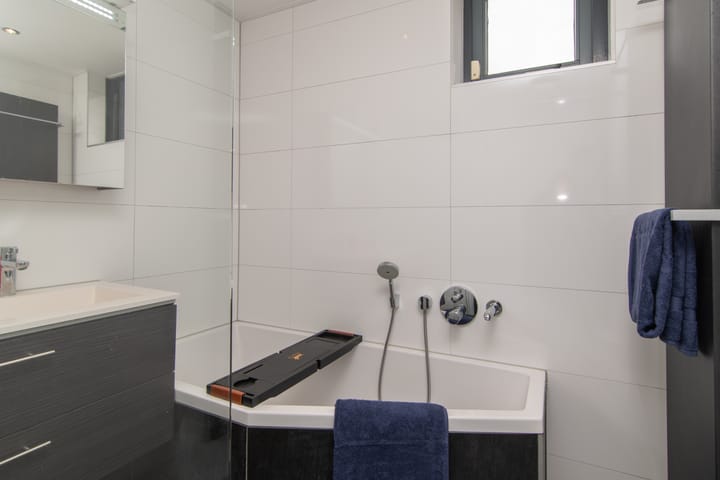 Foto 20 van Wengéhout 80