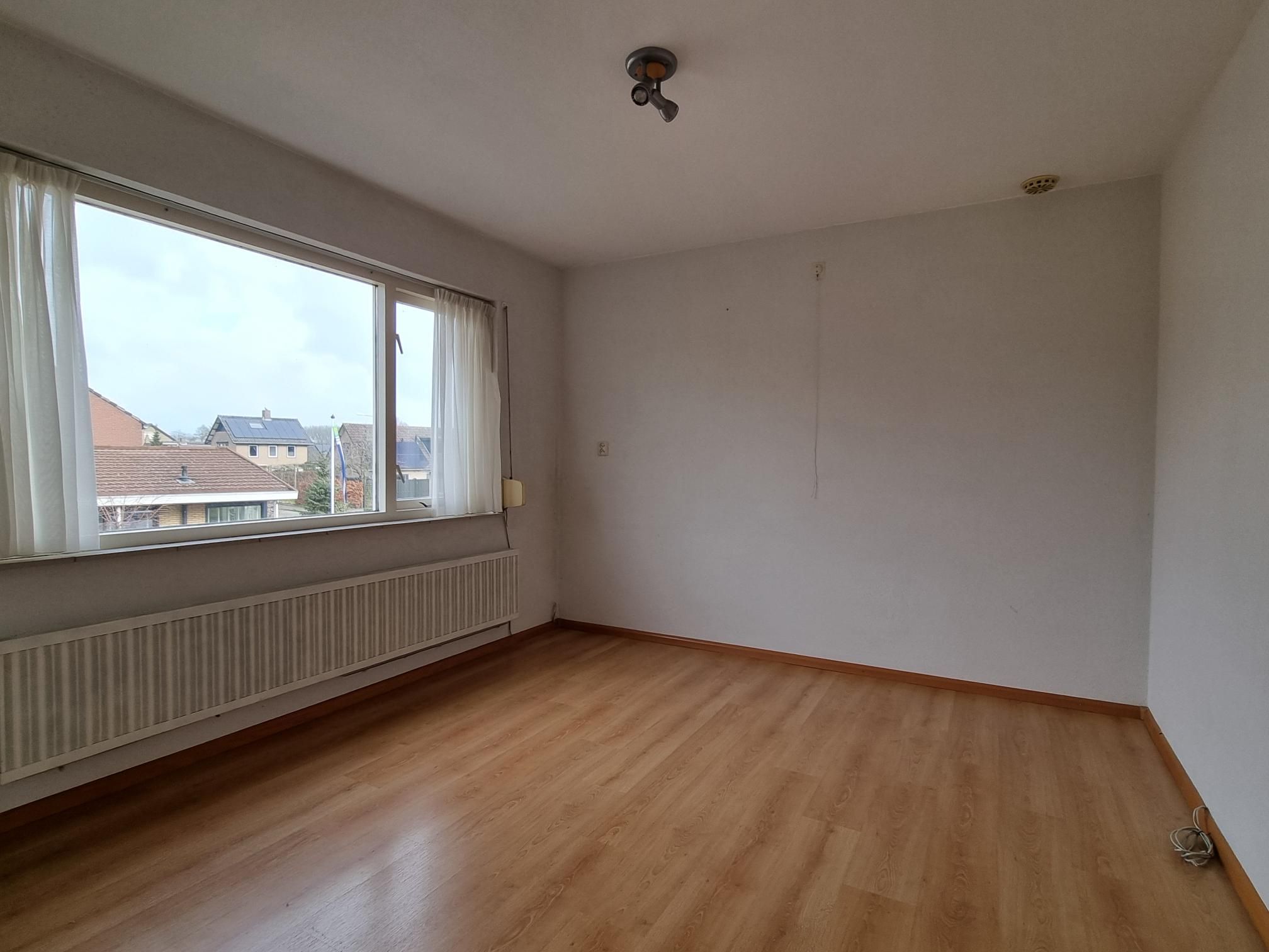 Photo 6 of Azaleastraat 2