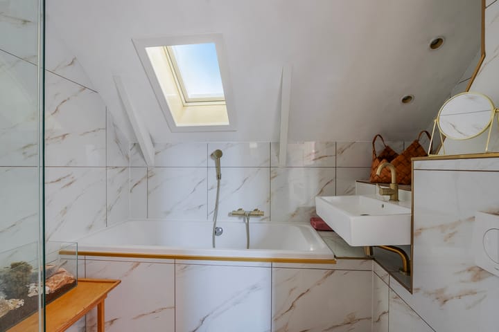 Foto 19 van Burgemeester Venemastraat 13