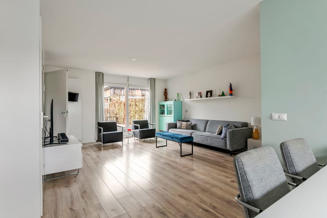 Photo 2 of J.H. L.-van Herwaardenstraat 65