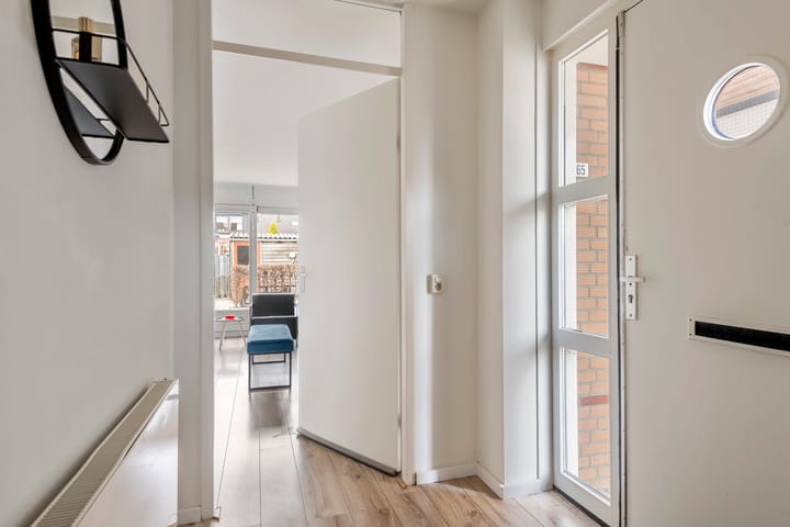 Photo 8 of J.H. L.-van Herwaardenstraat 65