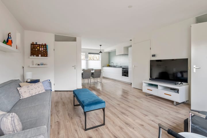 Photo 12 of J.H. L.-van Herwaardenstraat 65