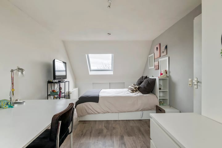 Photo 35 of J.H. L.-van Herwaardenstraat 65