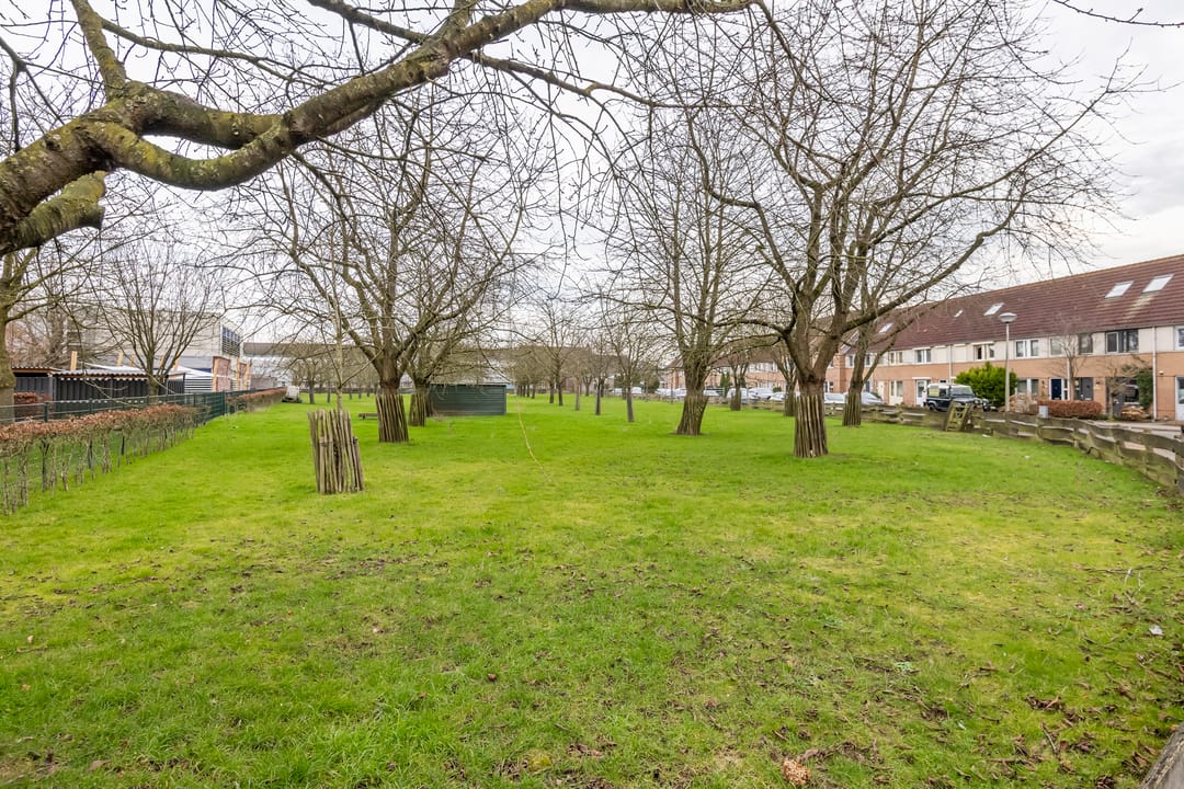 Photo 43 of J.H. L.-van Herwaardenstraat 65