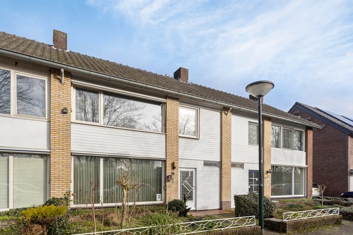 Photo 1 of Burg. Remmenstraat 15