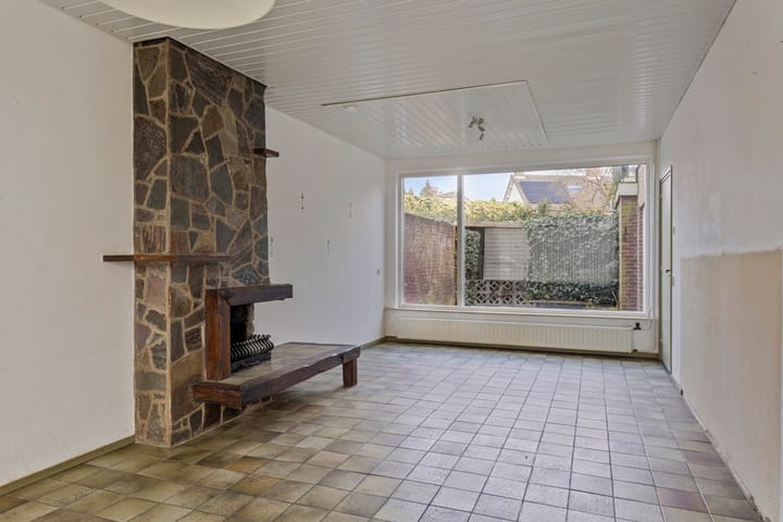 Photo 6 of Burg. Remmenstraat 15