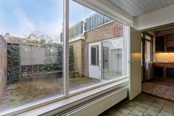 Photo 7 of Burg. Remmenstraat 15