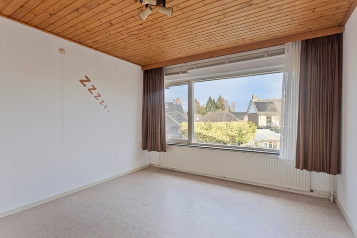 Photo 14 of Burg. Remmenstraat 15