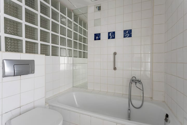 Photo 19 of Burg. Remmenstraat 15