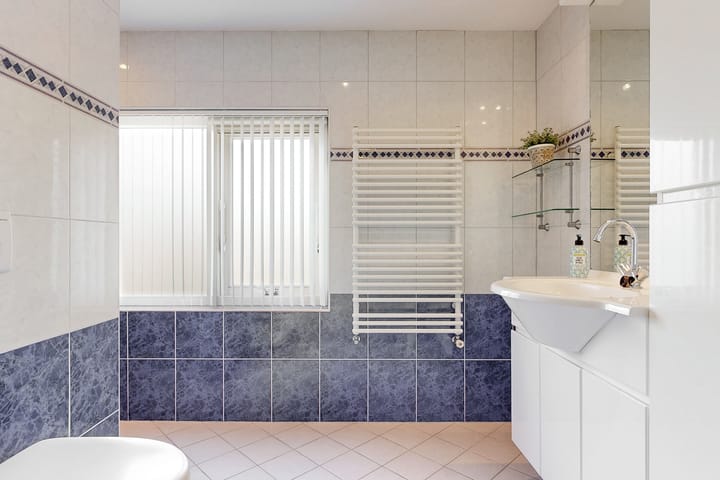 Photo 16 of Cromhoutstraat 36