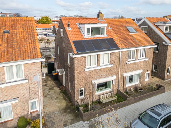 Foto 1 van Mgr. Broerestraat 21