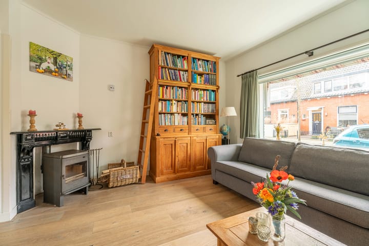 Foto 2 van Mgr. Broerestraat 21