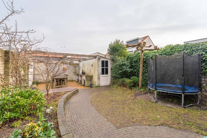 Foto 25 van Mgr. Broerestraat 21