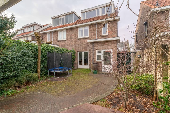 Foto 28 van Mgr. Broerestraat 21