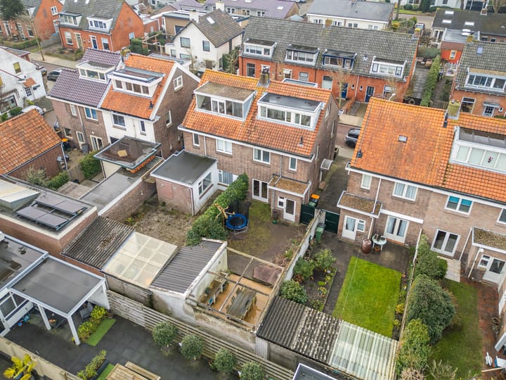 Foto 29 van Mgr. Broerestraat 21