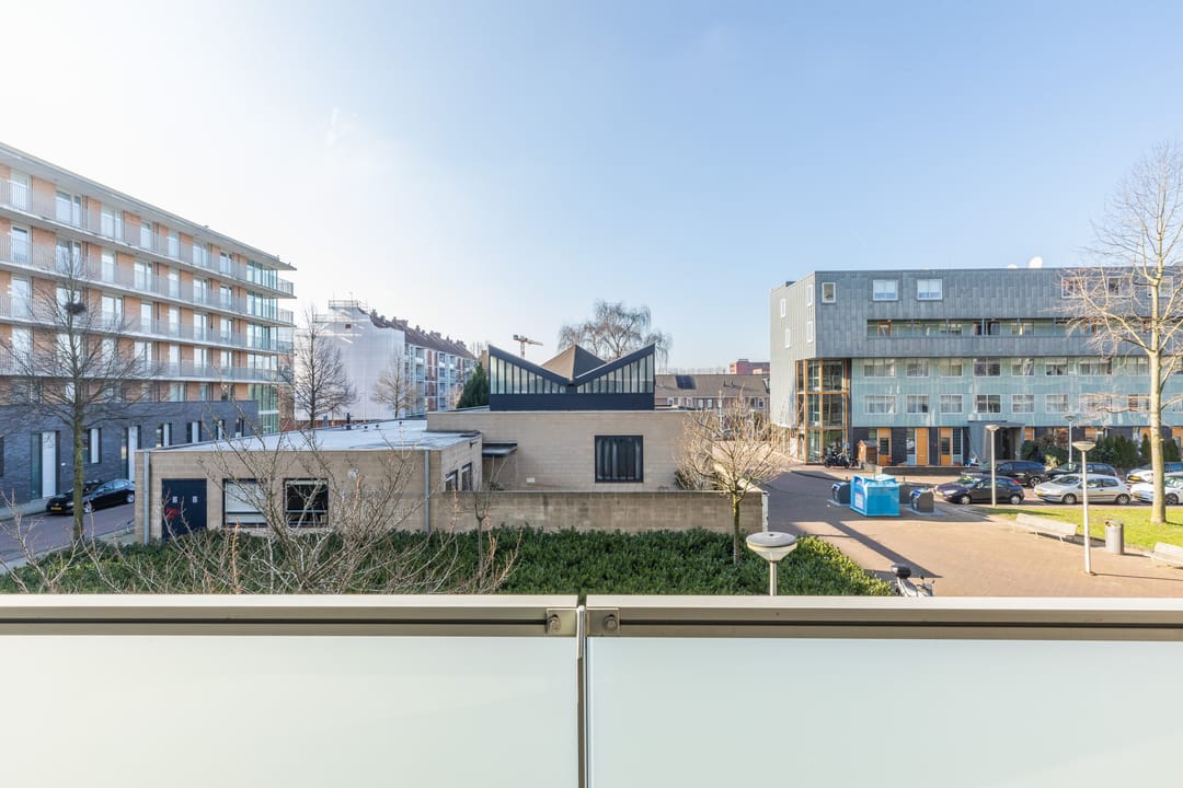 Photo 41 of Wijnand Nuijenstraat 132