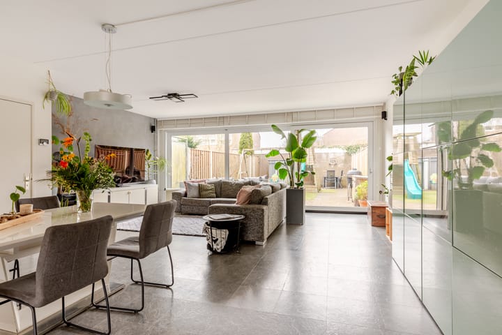 Foto 2 van Burgemeester D. Kooimanweg 30