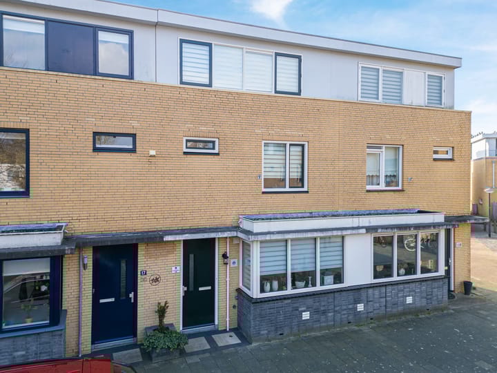 Foto 1 van Sara de Bronovoplein 18