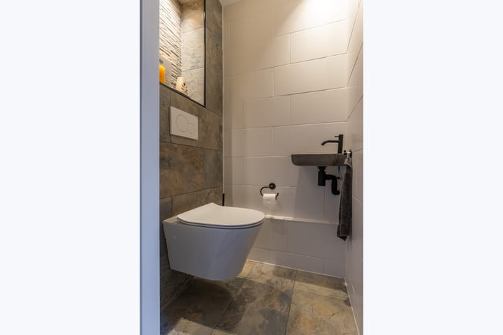 Foto 14 van Sara de Bronovoplein 18