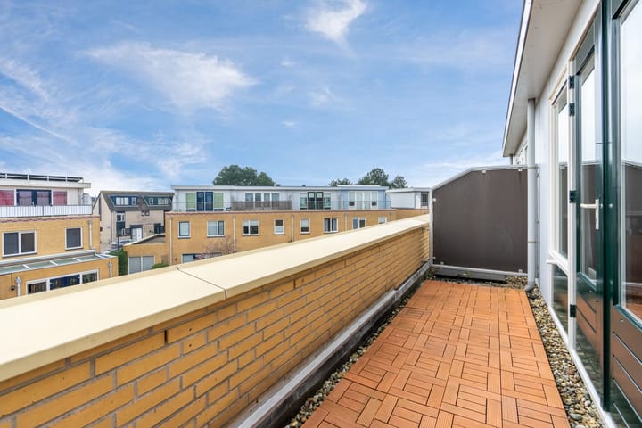 Foto 29 van Sara de Bronovoplein 18