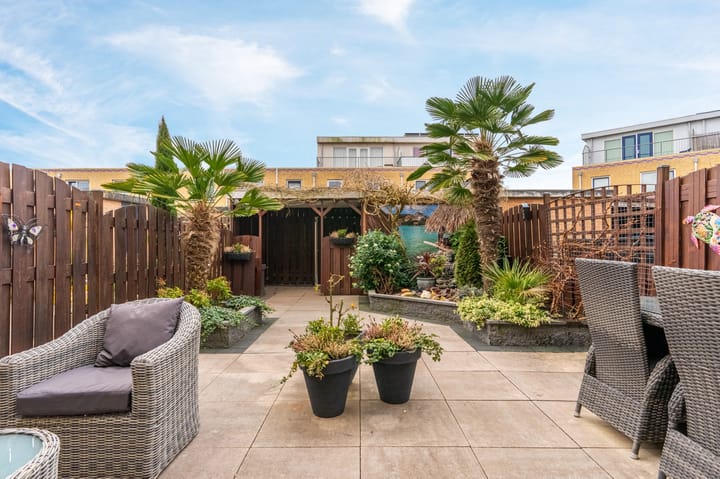 Foto 35 van Sara de Bronovoplein 18