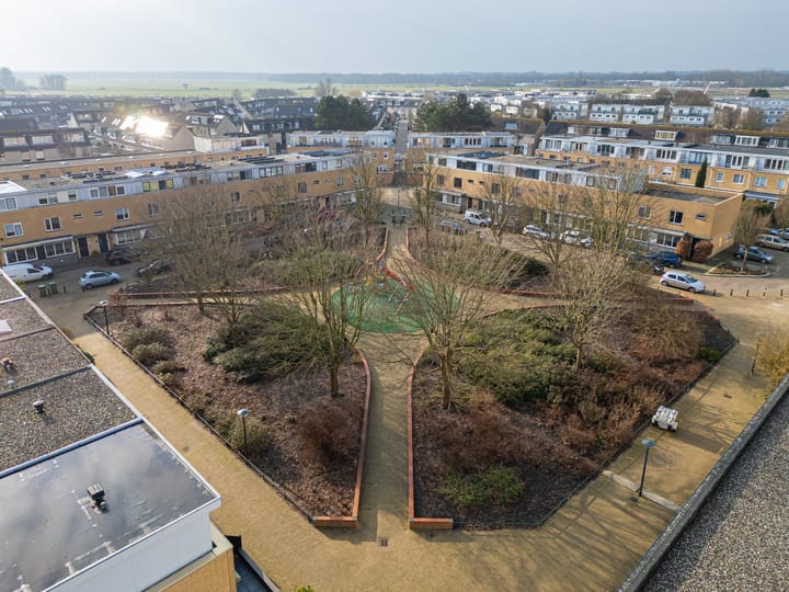 Foto 50 van Sara de Bronovoplein 18