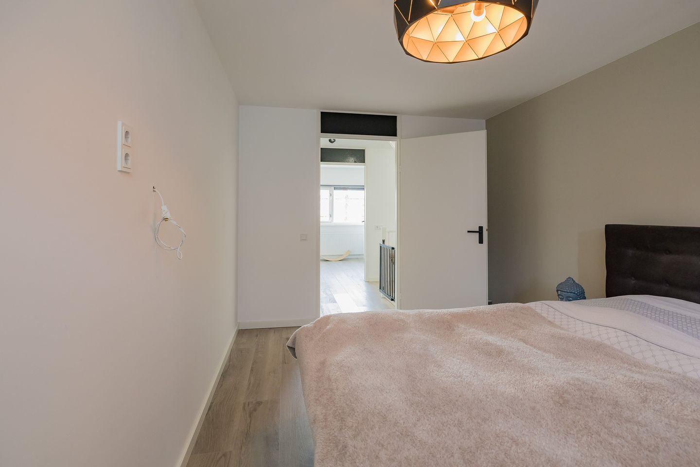 Foto 20 van Morgen 83