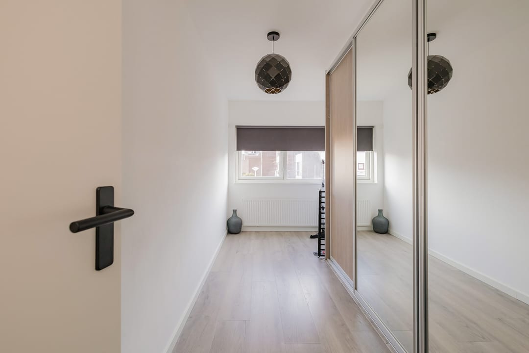 Foto 22 van Morgen 83