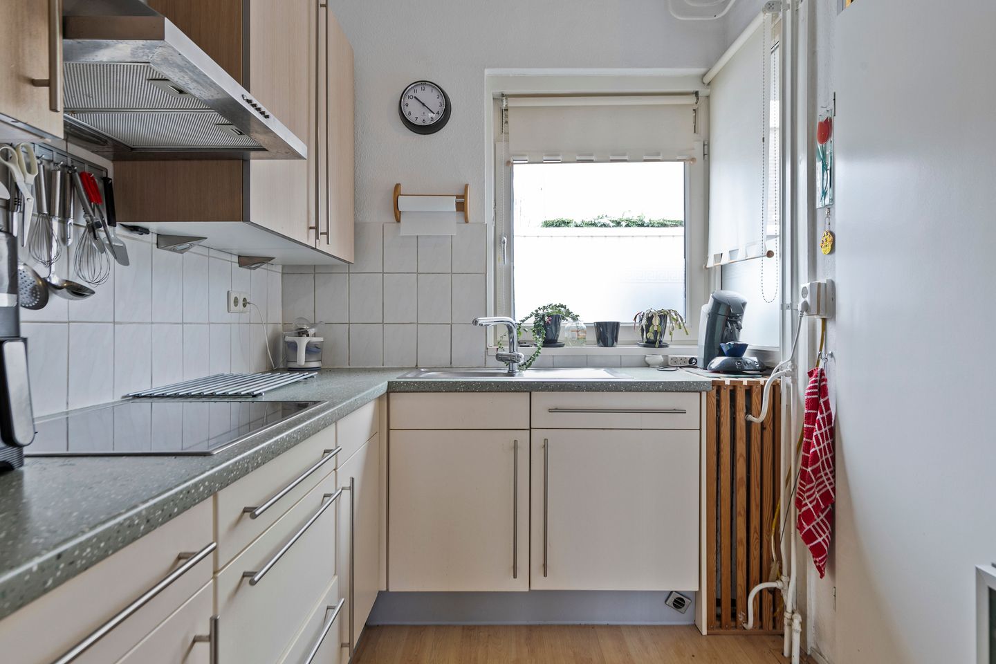 Photo 10 of Roelofsstraat 5