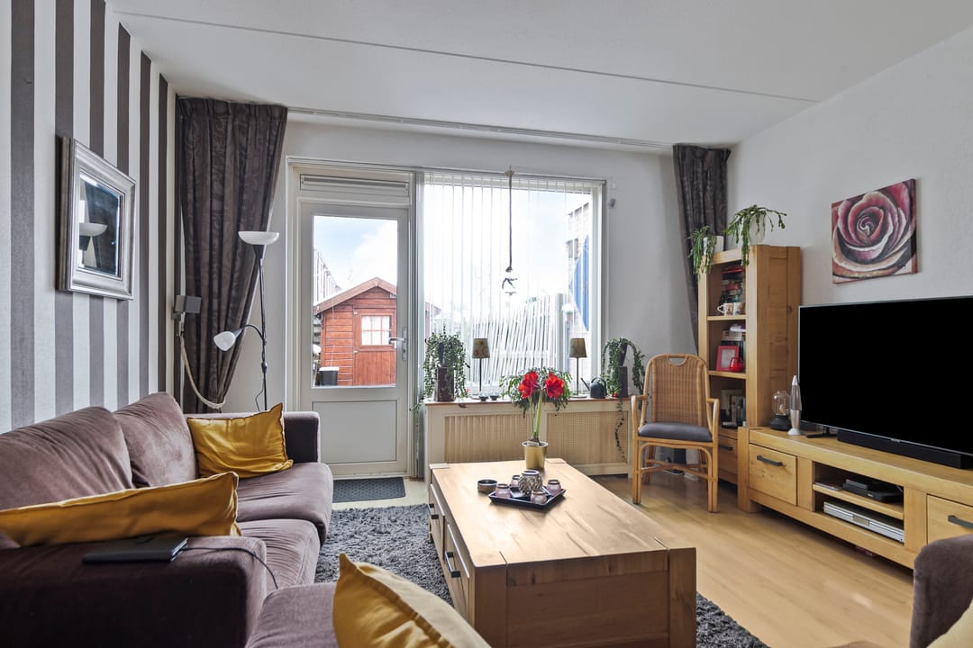 Photo 13 of Roelofsstraat 5