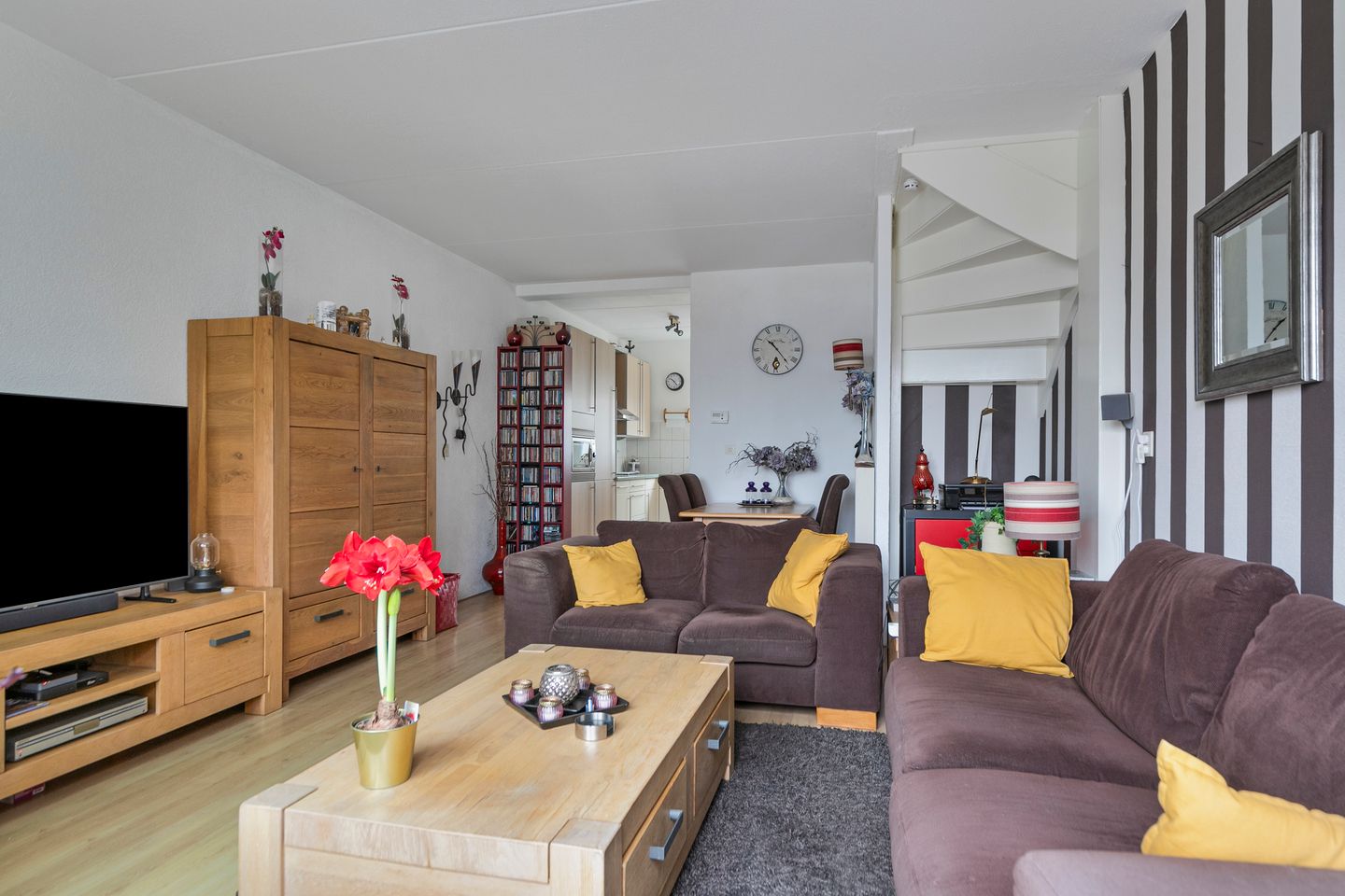 Photo 14 of Roelofsstraat 5