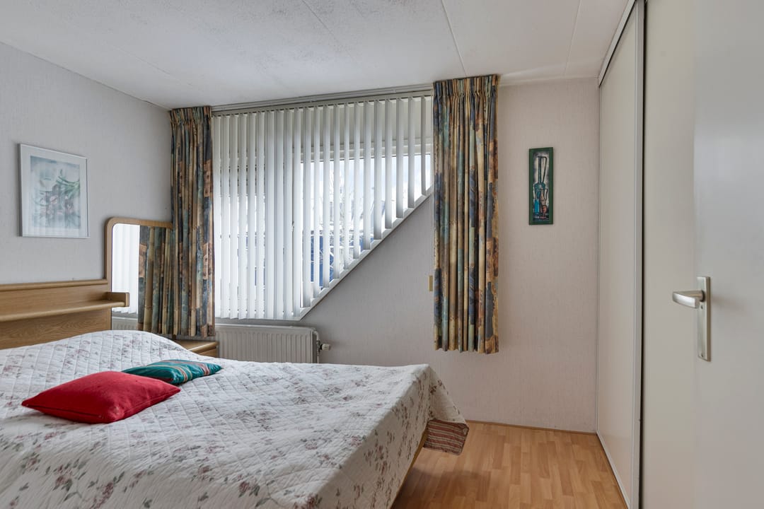 Photo 16 of Roelofsstraat 5