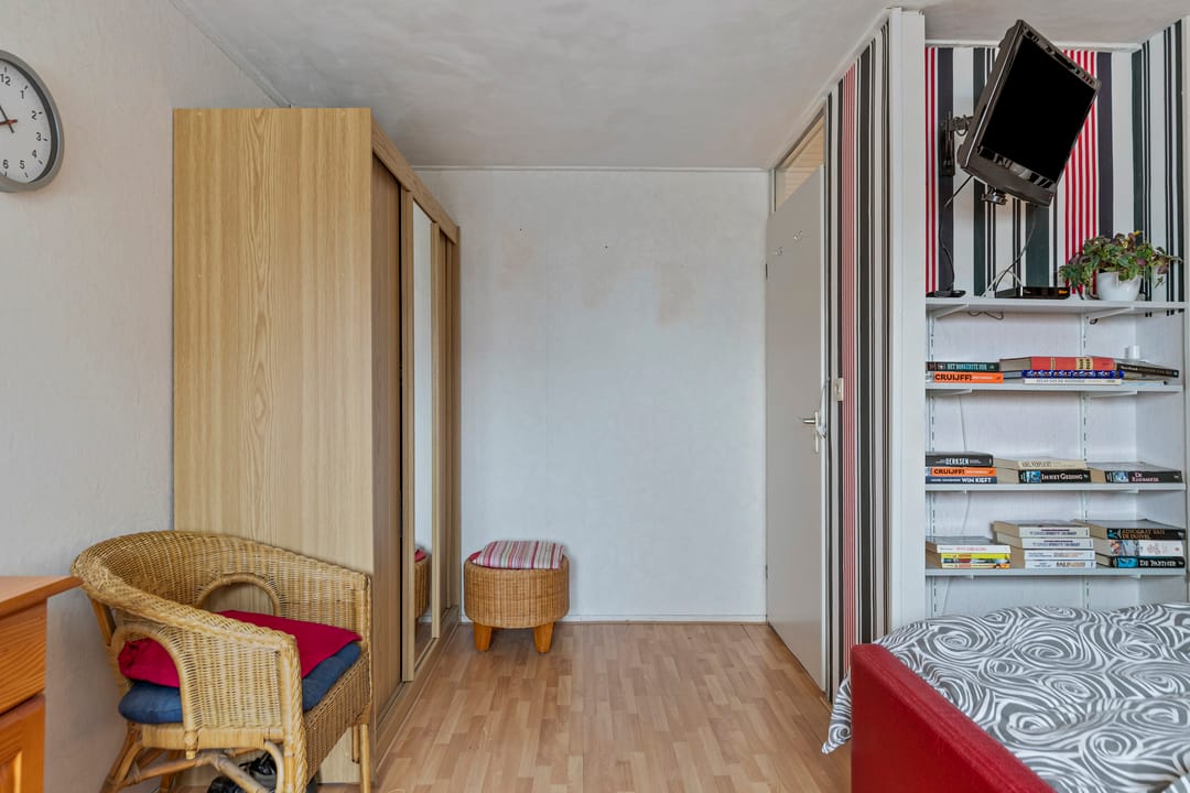 Photo 22 of Roelofsstraat 5