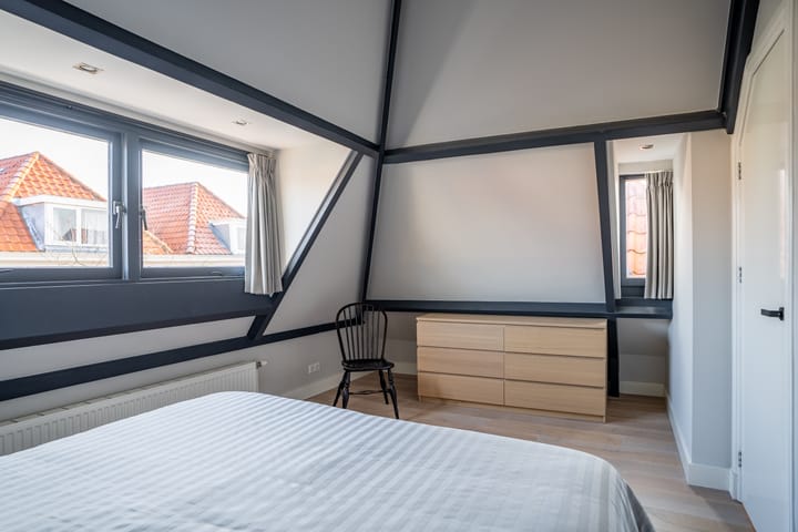 Foto 25 van Barentszstraat 58-A