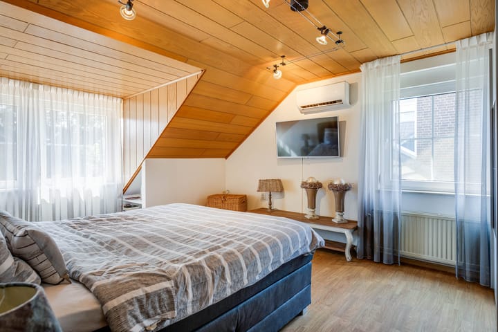 Foto 25 van Golstraat 9