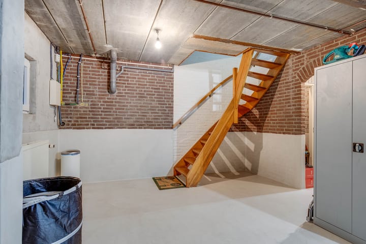 Foto 35 van Golstraat 9